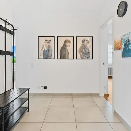 Lux 2br With Views & Balcony アパート