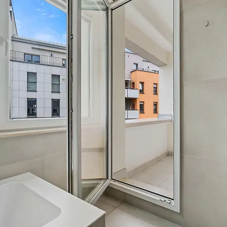 Lux 2br With Views & Balcony Lejlighed Luxembourg By