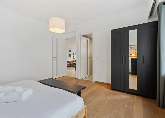 Lägenhet Lux 2br With Views & Balcony *